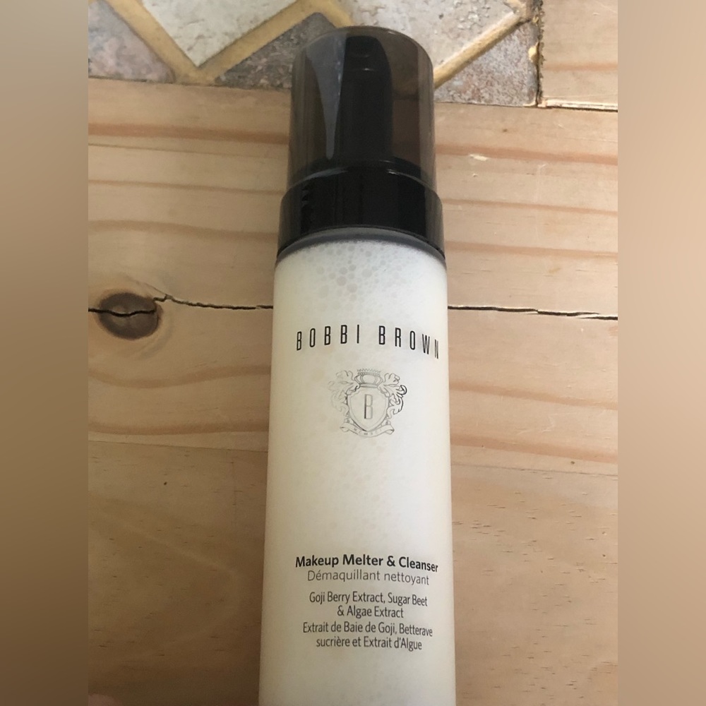 New Bobbi brown makeup melter cleanser